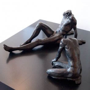 two sculptures in art gallery \'Beelden bij Beljon\'